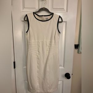 Cache dress size 12 used white and black